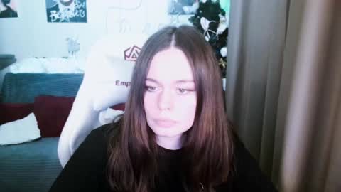 Snapshot of bad_girl009 chatting on 12.12.24 Lin online show from 12.12.24