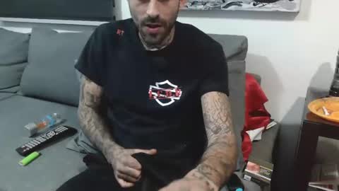 BadCouple  online show from 02.05.25