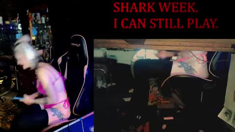 Snapshot of badd0ll chatting on 05.24.26 badd0ll online show from 05.24.26