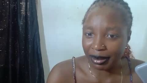 Snapshot of baddiebitchx chatting on 04.17.26 baddiebitchx online show from 04.17.26