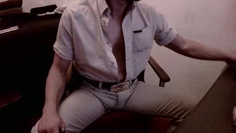 Mexican livin Off the Wall online show from 03.31.26