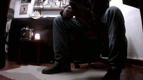 Mexican livin Off the Wall online show from 04.17.26