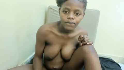 Snapshot of bads_girles chatting on 02.20.26 bads_girles online show from 02.20.26