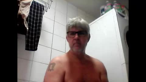 Snapshot of baggelina75 chatting on 01.09.25 baggelina75 online show from 01.09.25