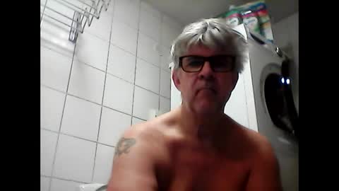 Snapshot of baggelina75 chatting on 01.26.25 baggelina75 online show from 01.26.25