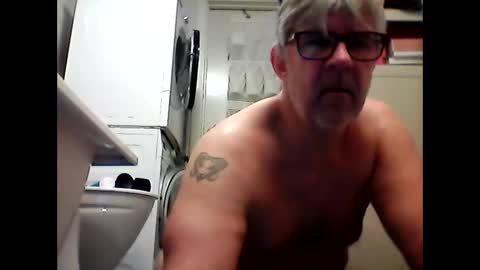 Snapshot of baggelina75 chatting on 01.30.25 baggelina75 online show from 01.30.25