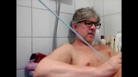 Snapshot of baggelina75 chatting on 03.11.25 baggelina75 online show from 03.11.25