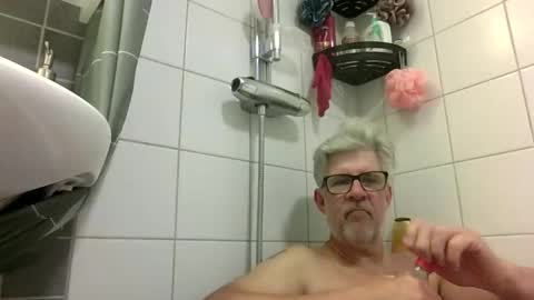 Snapshot of baggelina75 chatting on 06.02.26 baggelina75 online show from 06.02.26