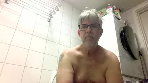 Snapshot of baggelina75 chatting on 06.04.26 baggelina75 online show from 06.04.26