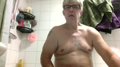 Snapshot of baggelina75 chatting on 06.27.26 baggelina75 online show from 06.27.26