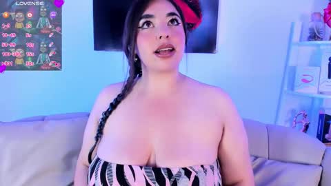 Snapshot of bagiolett chatting on 09.30.25 bagiolett online show from 09.30.25