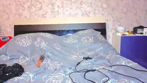 Snapshot of baiambel_mi chatting on 01.18.26 holly online show from 01.18.26