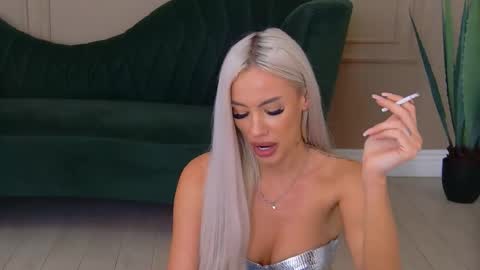 Snapshot of bailey_rush chatting on 11.12.25 bailey_rush online show from 11.12.25