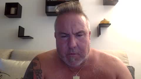 Snapshot of banana5289 chatting on 09.22.25 banana5289 online show from 09.22.25