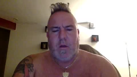 Snapshot of banana5289 chatting on 11.22.25 banana5289 online show from 11.22.25