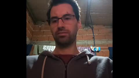 Ezequiel online show from 04.12.26