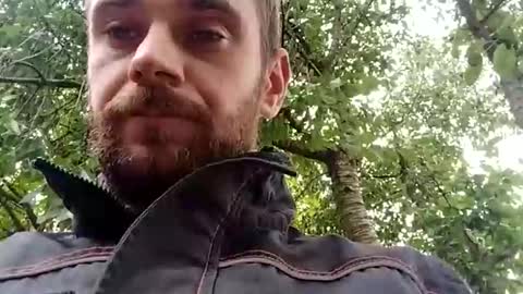 bananek online show from 10.04.25