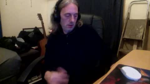 bangintoleather online show from 10.18.25