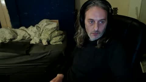 Snapshot of bangintoleather chatting on 05.19.26 bangintoleather online show from 05.19.26