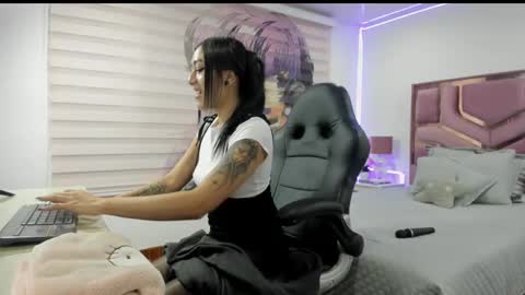 Gabi  online show from 02.22.25