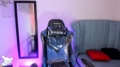 Snapshot of barbie_boy_ chatting on 01.18.26 I work from home this is my room 3 online show from 01.18.26