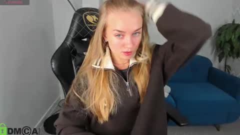 LisGTM2 Mon-Thu Sat 0100am-0700am online show from 11.19.25