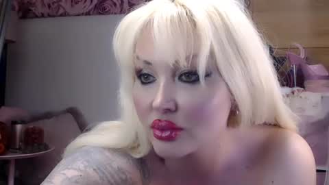 ely ink online show from 04.04.26