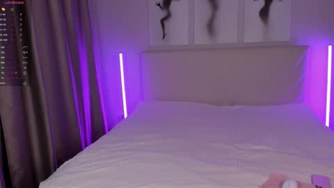  Emma online show from 11.23.25