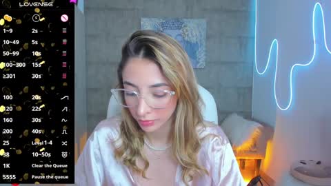 Snapshot of barbiie_scoth chatting on 01.10.25 Barbie Scot online show from 01.10.25