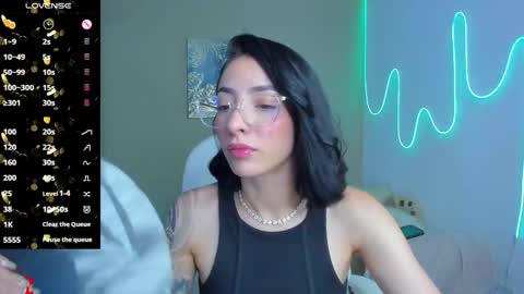 Snapshot of barbiie_scoth chatting on 10.23.25 Barbie Scot online show from 10.23.25