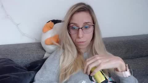 Lena online show from 03.28.26