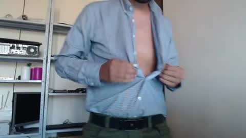 Snapshot of barryallen_27 chatting on 06.19.26 Barry online show from 06.19.26