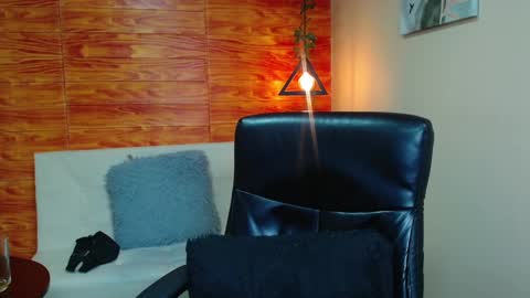 Bastian online show from 12.17.24