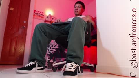 Bastian Independent Model online show from 12.10.24