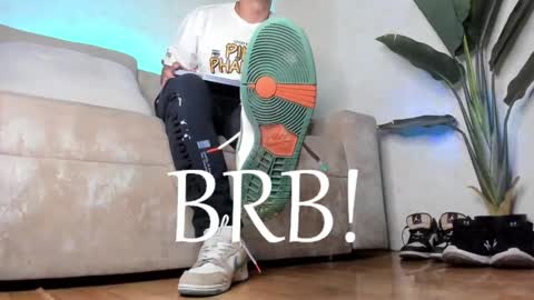 Bastian Independent Model online show from 02.11.26