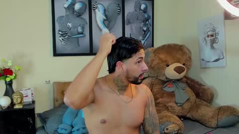 bastian_jones1 online show from 02.16.25