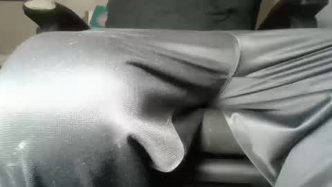 Snapshot of batmannrobin1313 chatting on 10.17.25 archangel online show from 10.17.25