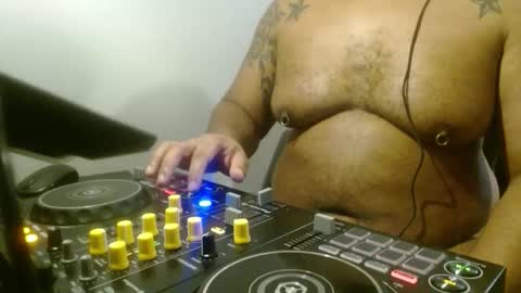 Bator Papi online show from 02.19.26