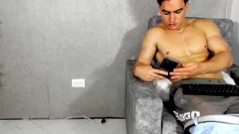 Snapshot of battista_turner chatting on 10.20.25 battista online show from 10.20.25