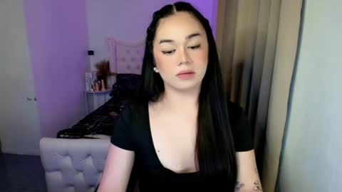 Snapshot of bb__angelxx chatting on 10.27.25 Angel online show from 10.27.25