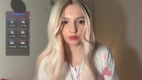 Snapshot of bb_cute1 chatting on 01.07.26 Kris online show from 01.07.26