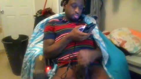 Snapshot of bbc_rocker chatting on 02.06.25 rocker n queen online show from 02.06.25