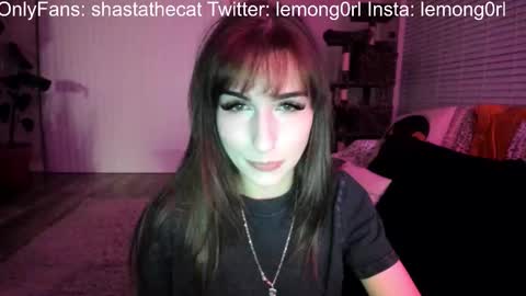 Snapshot of bbshasta chatting on 11.20.25 Shasta online show from 11.20.25