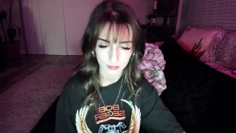 Snapshot of bbshasta chatting on 04.18.26 Shasta online show from 04.18.26