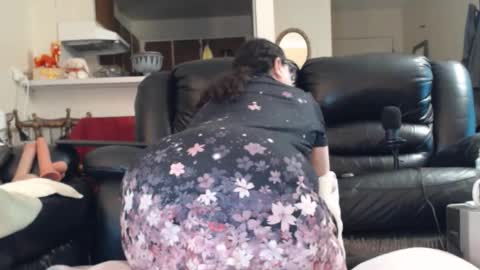 Julie online show from 03.24.26