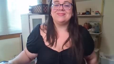 Snapshot of bbwsophiecooks chatting on 05.08.26 Sophie BBW online show from 05.08.26