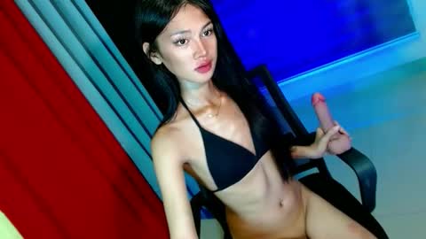 Snapshot of bby_zemira chatting on 05.25.26 URE BBY ZEMIRA online show from 05.25.26