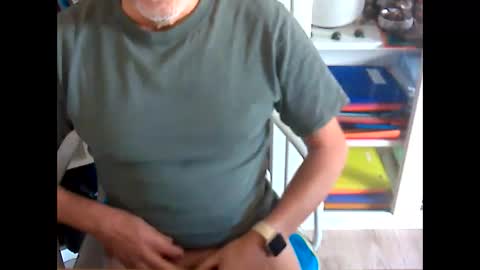 Snapshot of bcn1959 chatting on 11.17.25 bcn1959 online show from 11.17.25