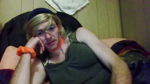 Snapshot of be_kikis_fantasy chatting on 05.28.26 be_kikis_fantasy online show from 05.28.26