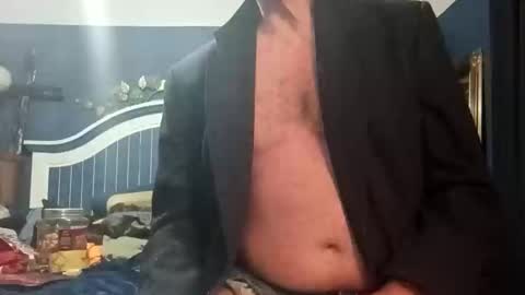 Snapshot of beaatoffbob chatting on 11.16.25 beaatoffbob online show from 11.16.25